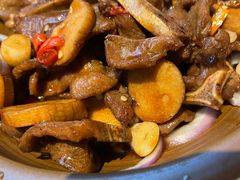 -阿瓦山寨·湘菜现炒·剁椒鱼头王(咸阳总店)