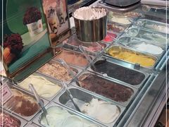 -VENCHI 闻绮(上海佛罗伦萨小镇店)