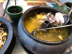 云海肴汽锅鸡-云海肴云南菜(浦江欢乐颂店)