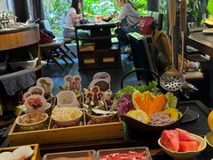 -菌自由丨野生菌火锅特色庭院餐厅(丽江古城店)