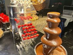 -唐拉雅秀酒店-西锦汇空中BBQ·思创餐厅