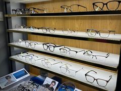 -优医视平价眼镜蔡司依视路折扣工厂店(德胜门店)