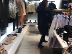 -ZARA(凯德乐峰广场店)