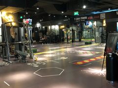 -VLines耀能运动24小时·月付制健身(京广桥店)
