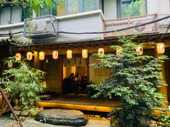 -泡桐树街