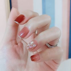 -Pink You美甲洗眉纹绣定制中心