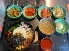 -欧巴炭烤肉오빠숯불구이(南京东路店)