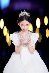 -小脚丫儿童摄影·满月新生儿