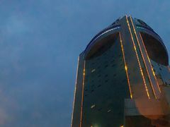 -荣誉国际酒店-云顶旋转餐厅