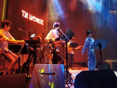 -TZ House音乐现场(来福士中心店)