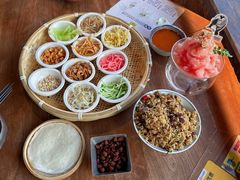 -包整·丝娃娃(一览甲秀楼风景店)