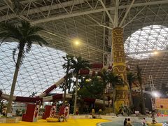 -天山海世界·米立方