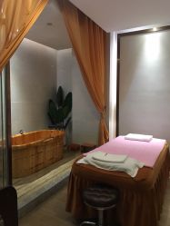 -苑苑vbeauty科技美容SPA