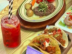 -Famous肥猫墨西哥音乐餐吧(五棵松华熙LIVE店)