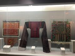 -北京服装学院民族服饰博物馆