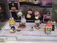 -泡泡玛特POPMART(蓝色港湾店)