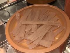 -龍歌自助小火锅(芝罘万达店)