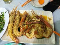 -明记烧鱼美味店