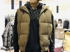 -URBAN REVIVO(西安Momopark店)