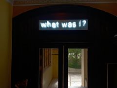 -Nathalie Djurberg与Hans Berg“牛皮纸包裹的月亮”-Prada荣宅当季展览