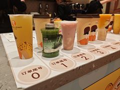 -沪上阿姨·臻选茶饮(上海环球港店)