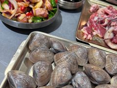 -围炉肉舍•炭烤活鳗•丹东海鲜烤肉(步行街店)