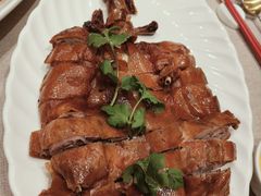 -品悦酒店(三林古镇店)
