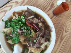 牛肉罩饼-清真·白家牛肉罩火烧老店(育才街店)