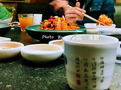 -草家酱蟹炭火烤肉店(珲春南路一店)