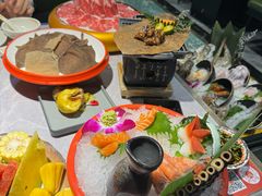 -一绪に寿喜烧自助(世茂广场店)