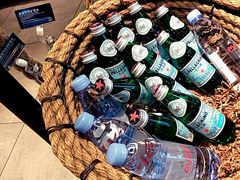 -星巴克(广州南站A18检票口楼上)