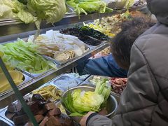 -愉肴麻辣香锅(中山路店)