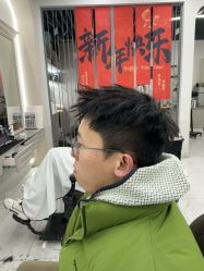 点击看大图 -尤司男士国潮理发馆