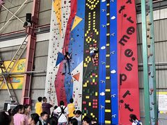-天空之城蹦床攀岩运动馆·团建拓展·亲子游乐·生日派对(合肥店)