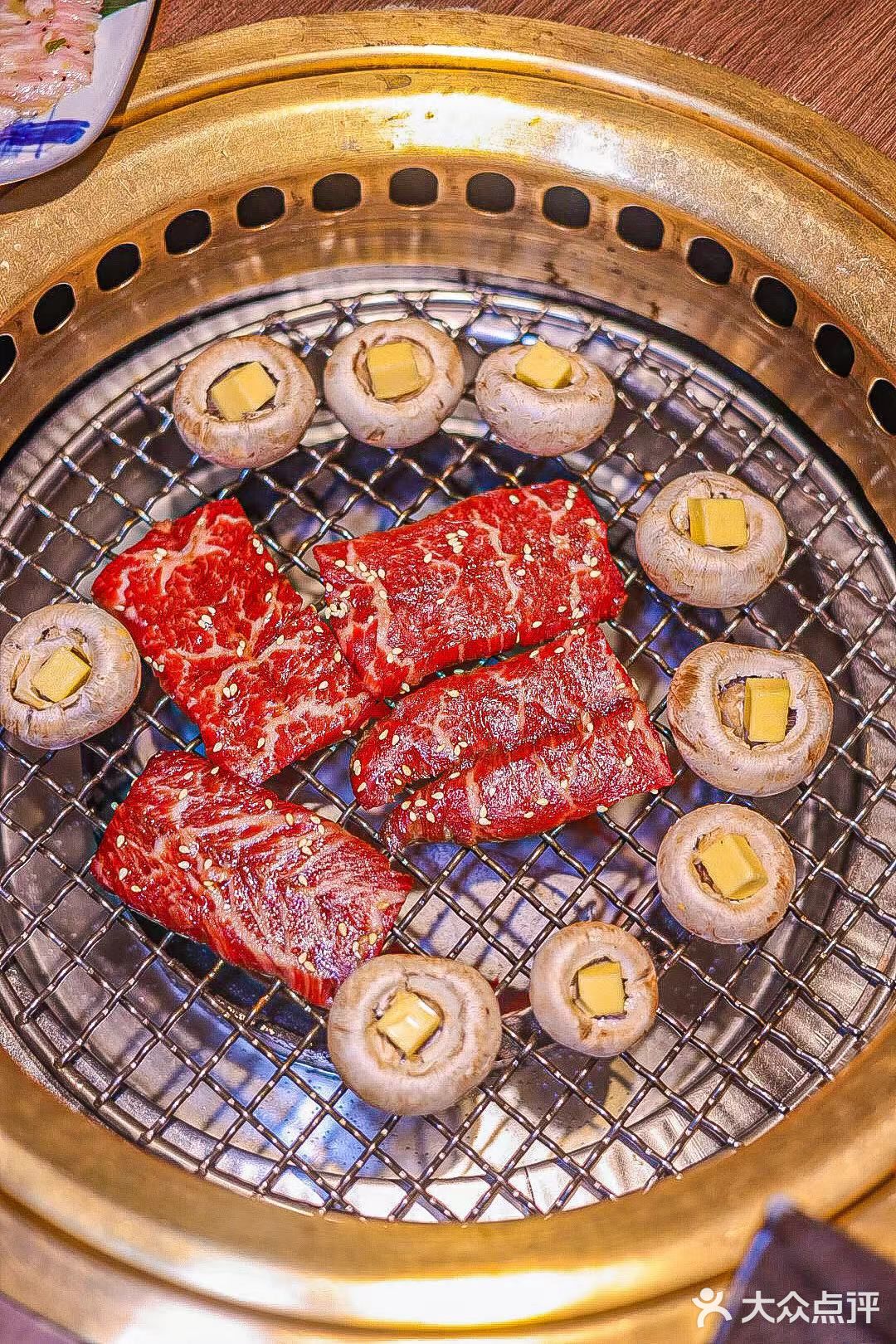 连续六年蝉联上海烧肉必吃榜,超多肉类,超高性价比