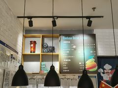 -拿渡·水煮鱼麻辣香锅(王府井奥莱·香江小镇店)