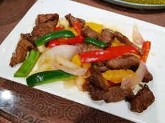 牛肉粒-东方明珠老上海8号餐厅