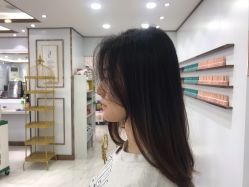 -镁连社·美联社