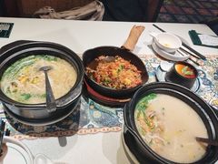 -云海肴·汽锅鸡·云南菜(天山百盛优客店)