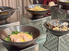 -元一希尔顿酒店·鲜切牛肉火锅禅自助餐厅