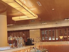 -东西风牛排馆周末烧烤自助(首都机场希尔顿店)