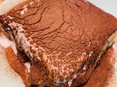 漏奶滑-潮界(LU·ONE凯德晶萃广场店)