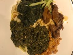 烧椒皮蛋牛肉拌面-拌面小当家