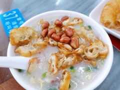 艇仔粥-穗银肠粉店(东川路店)