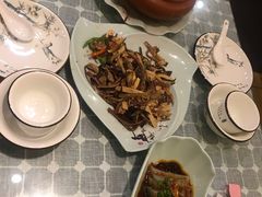 -小厨子私房菜·云南美食店