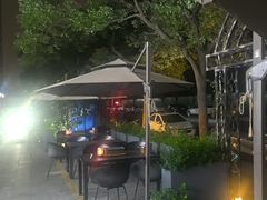 -麦凯伦烧烤·精酿超级工厂店(金桥总店)