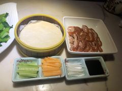-韵秋荷(宝山龙湖天街店)