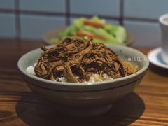 -红猪卤肉饭(大西洋美食城店)