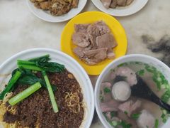 -颂记牛肉粉