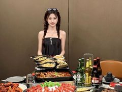 -钳小柒·小龙虾蓝龙王烧烤夜宵(长寿路店)